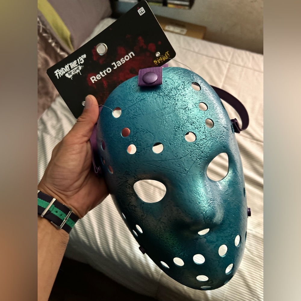#Exclusive #FridayThe13th #Retro #Game #HockeyMask #Rare #SoldOutEverywhere